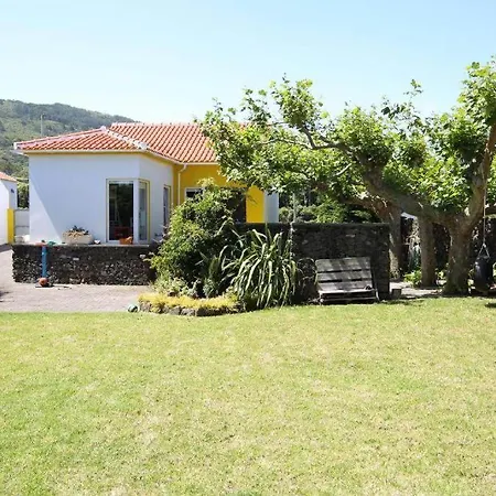 Casa Dos Biscoitos בית נופש Praia da Vitória